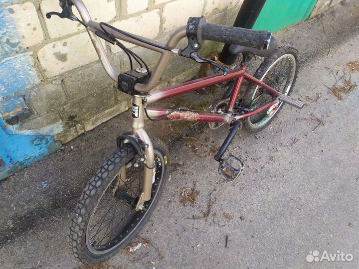 Трюковой велосипед BMX модель Haro б/у