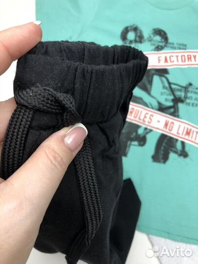 Костюм Турция 152,164 новые (шорты, футболка)