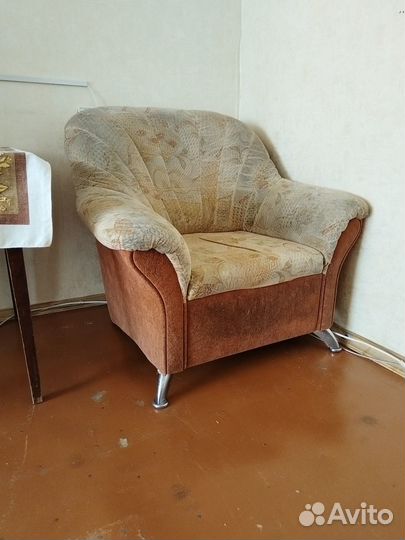 Кресло, диван, шкафчик