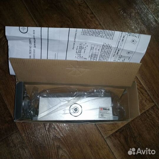 Доводчик для двери