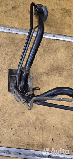 Горловина топливного бака Toyota auris e150