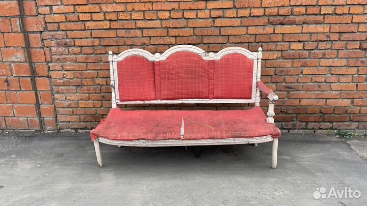 Старинная лавка