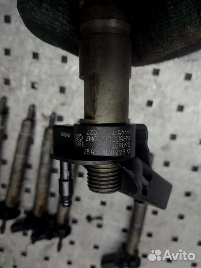 Форсунка топливная Mercedes-Benz E-Class