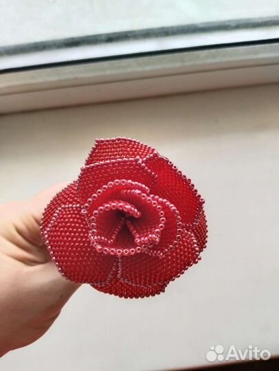 Роза из бисера