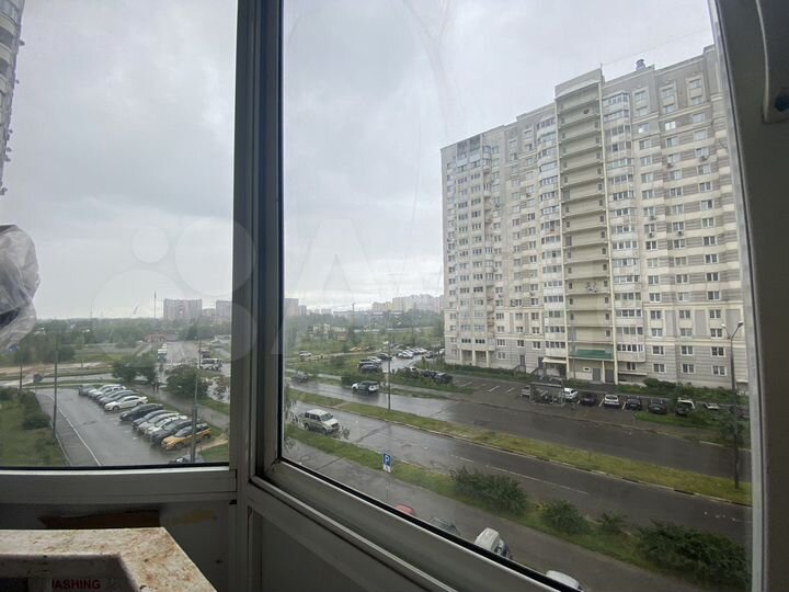 2-к. квартира, 54 м², 4/17 эт.