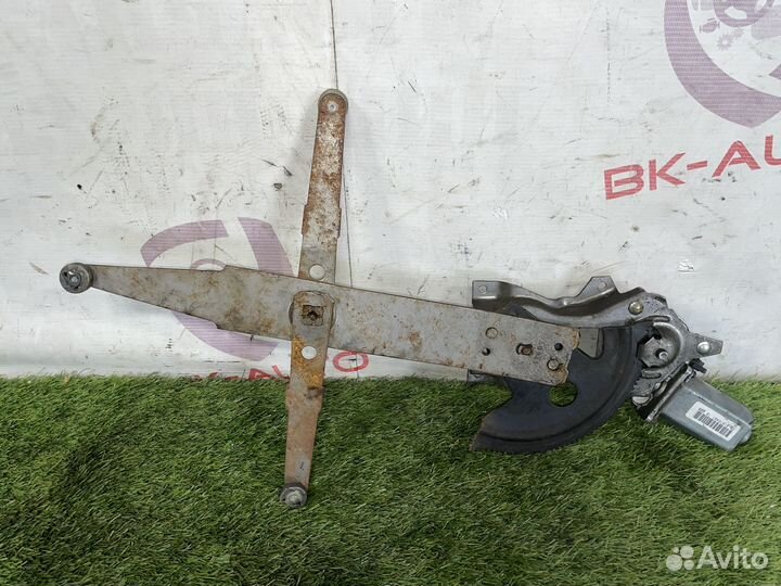 Стеклоподъемник задний правый Chevrolet Suburban G