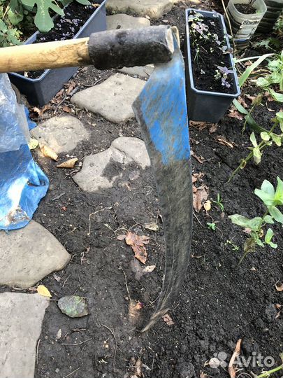 Лопаты Грабли тяпки косы