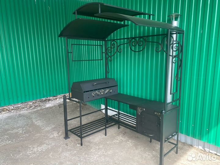 Мангальная зона с крышей