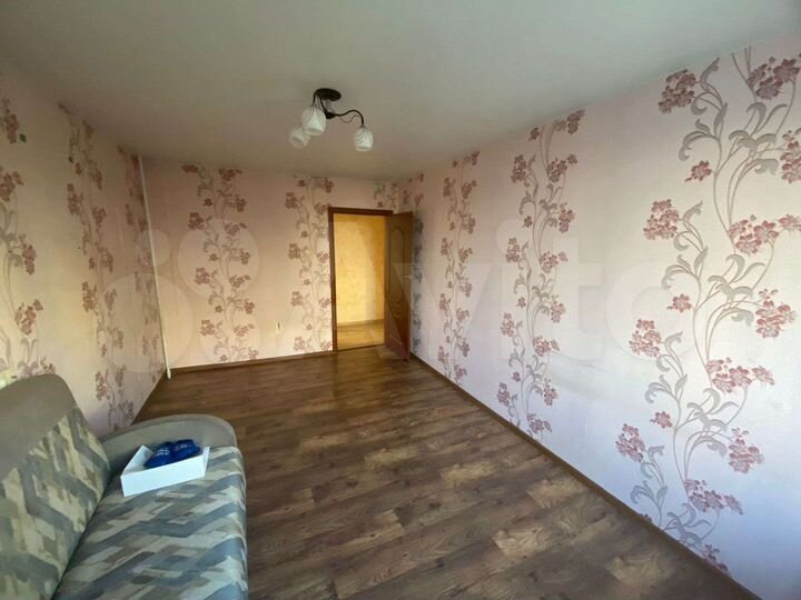 2-к. квартира, 50 м², 3/9 эт.