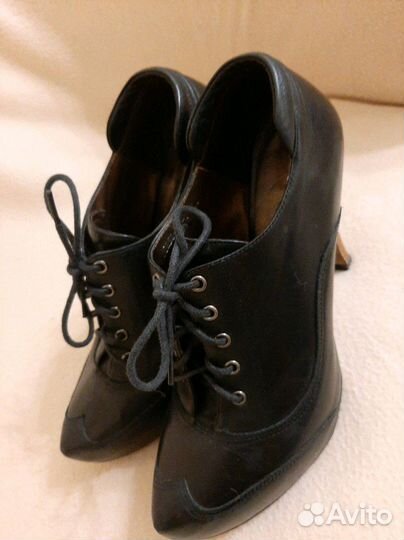 Ботильоны кожаные 38 р