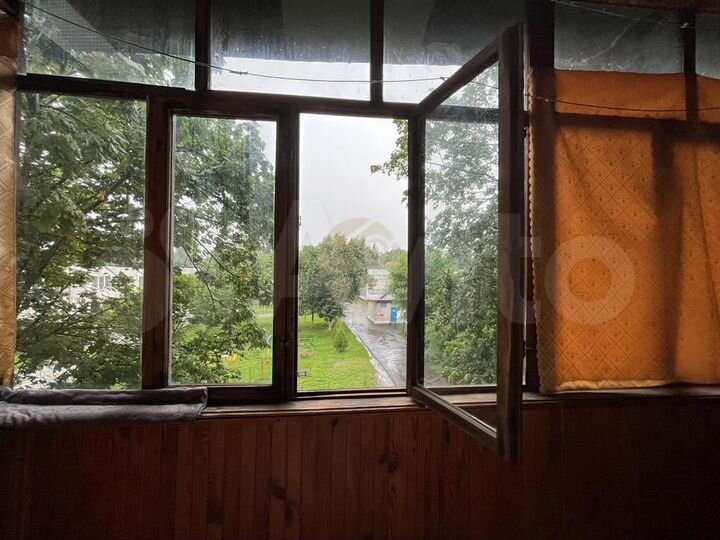 2-к. квартира, 52 м², 3/9 эт.