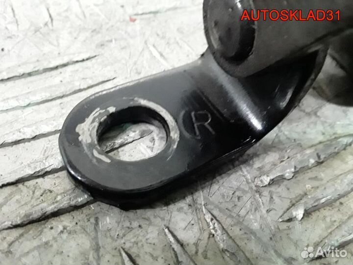 Петля двери передней правой Toyota Corolla Verso