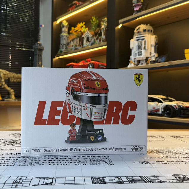 Конструктор аналог (1в1) Шлем Формула 1 Leclerc