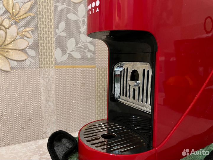 Капсульная кофемашина vista