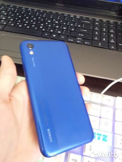 Телефон huawei 8C