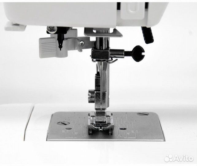 Электромеханическая швейная машина Janome Japan959