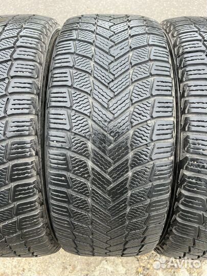 Michelin X-Ice Snow 235/45 R18 98H