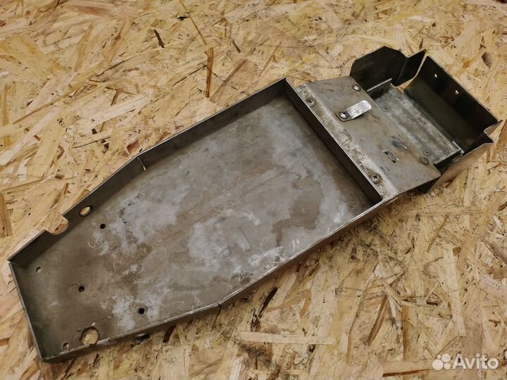 Внутренняя часть хвоста тюнинг Honda CBR 929 2000