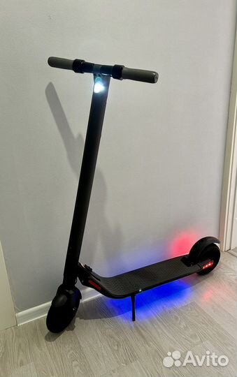 Электросамокат Ninebot kickscooter ES2