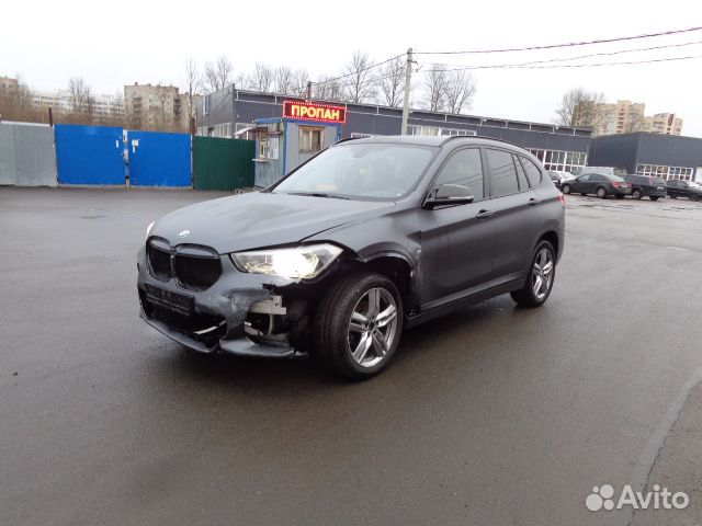 BMW X1 2.0 AT, 2021, битый, 99 000 км