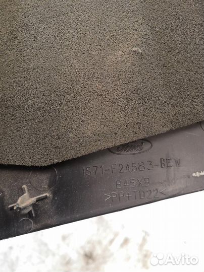 Обшивка стойки Форд Мондео 3