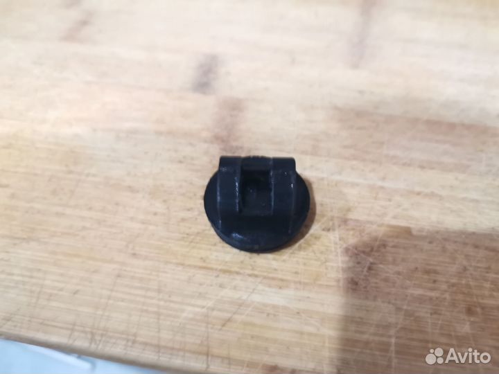 9201681 opel крышка подшипника изитроник