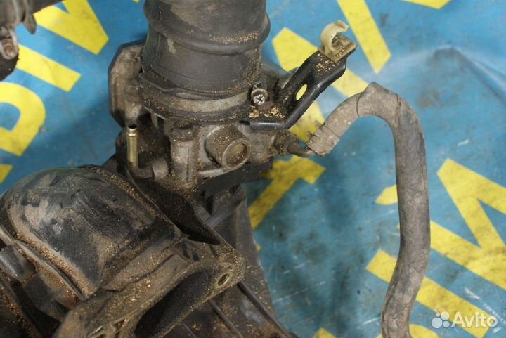 Дроссельная заслонка Toyota RAV 4