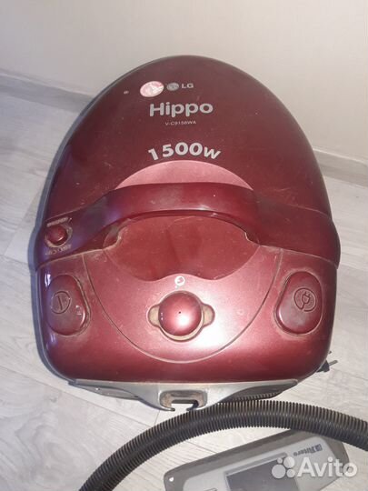 Пылесос моющий LG Hippo V-C9156WA