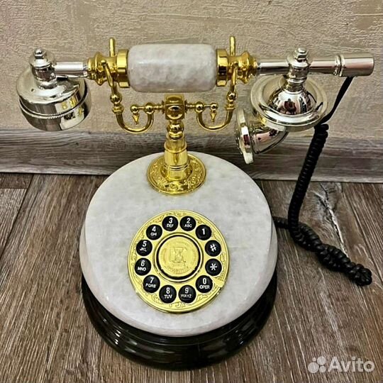 Ретро телефон
