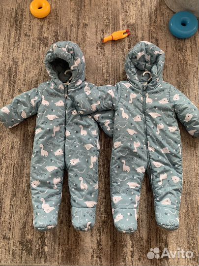 Демисезонные комбинезоны для двойни