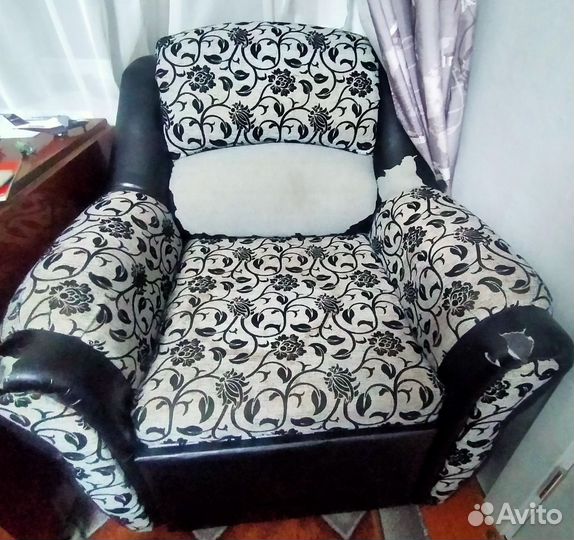 Угловой диван с креслом б/у