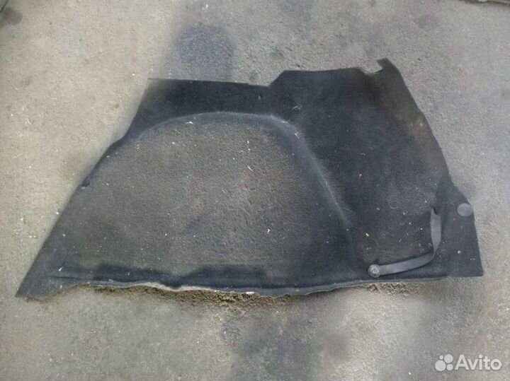 Обшивка багажника правая Ford Fusion 1.6 2007