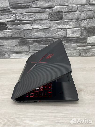 Игровой Ноутбук HP omen 15-ce002TX