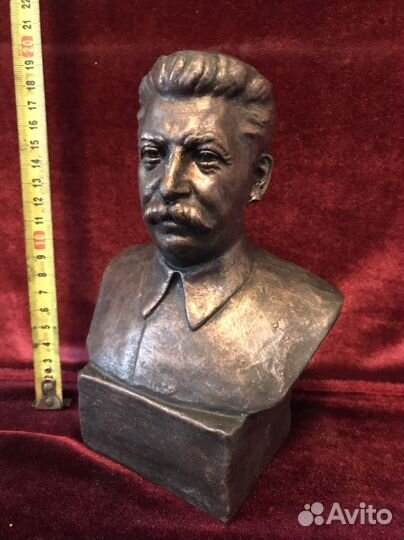Бюст Сталина 1938 г. М. Дыдыкин СССР, гжель завод