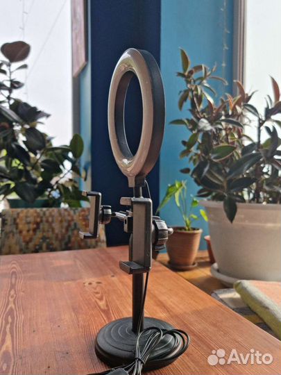 Штатив на 2 телефона + селфилампа