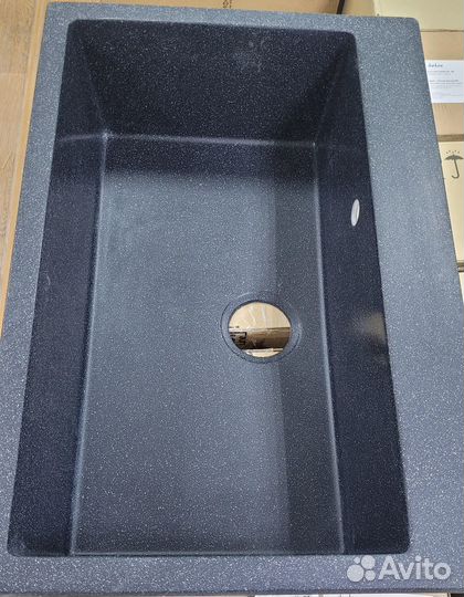 Мойка из мрамора черная