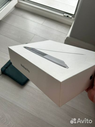 MacBook Pro 13 2019