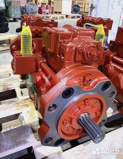 Основной насос Hyundai R260LC-9S 31Q7-10050