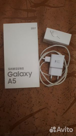 Смартфон Samsung Galaxy A5(2017)