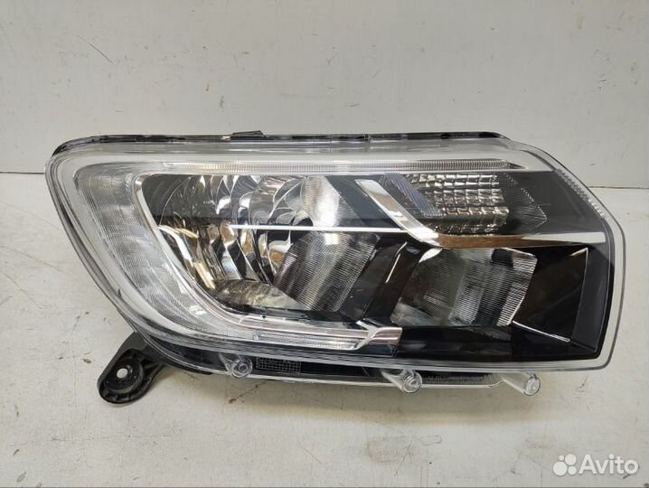 Фара правая Renault Logan 2 2018