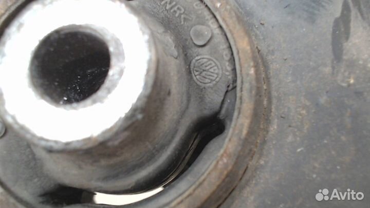 Рычаг подвески Volkswagen Jetta 6, 2011