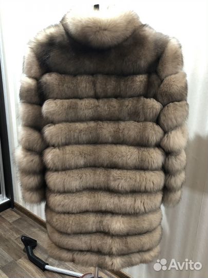 Продам песцовую шубу