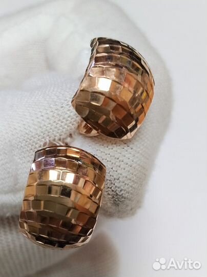 Золотые серьги