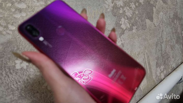 Телефон Xiaomi redmi note 7