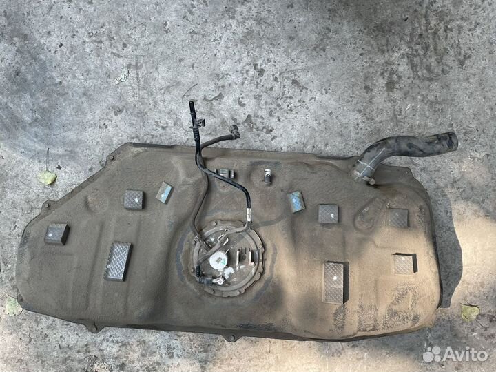 Топливный бак Hyundai Solaris/Kia Rio оригинал