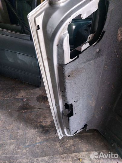 Крышка багажника Volvo 940