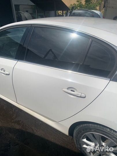 Дверь боковая задняя левая Renault Latitude L70A