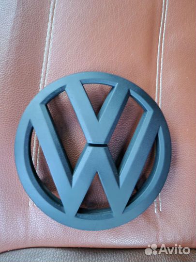 Значок / эмблема Volkswagen Touareg NF