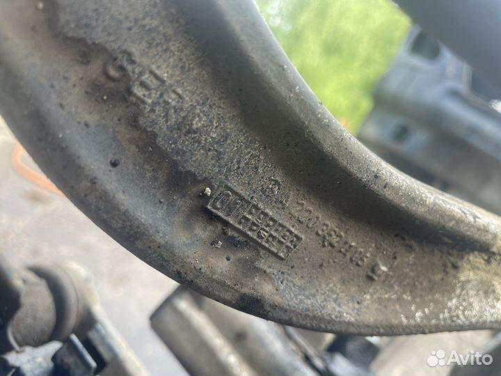 Подрамник задний на mercedes w220