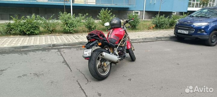 Ducati M900